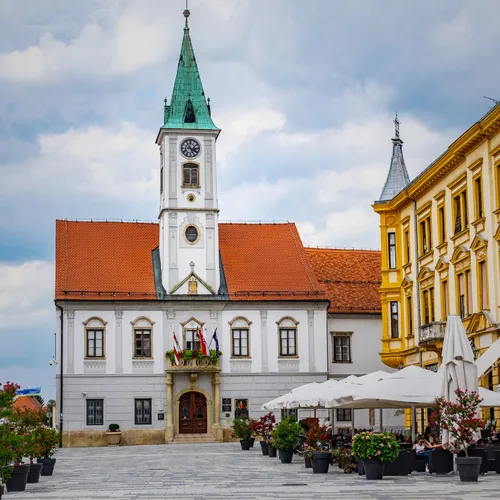 VARAZDIN COVER Square